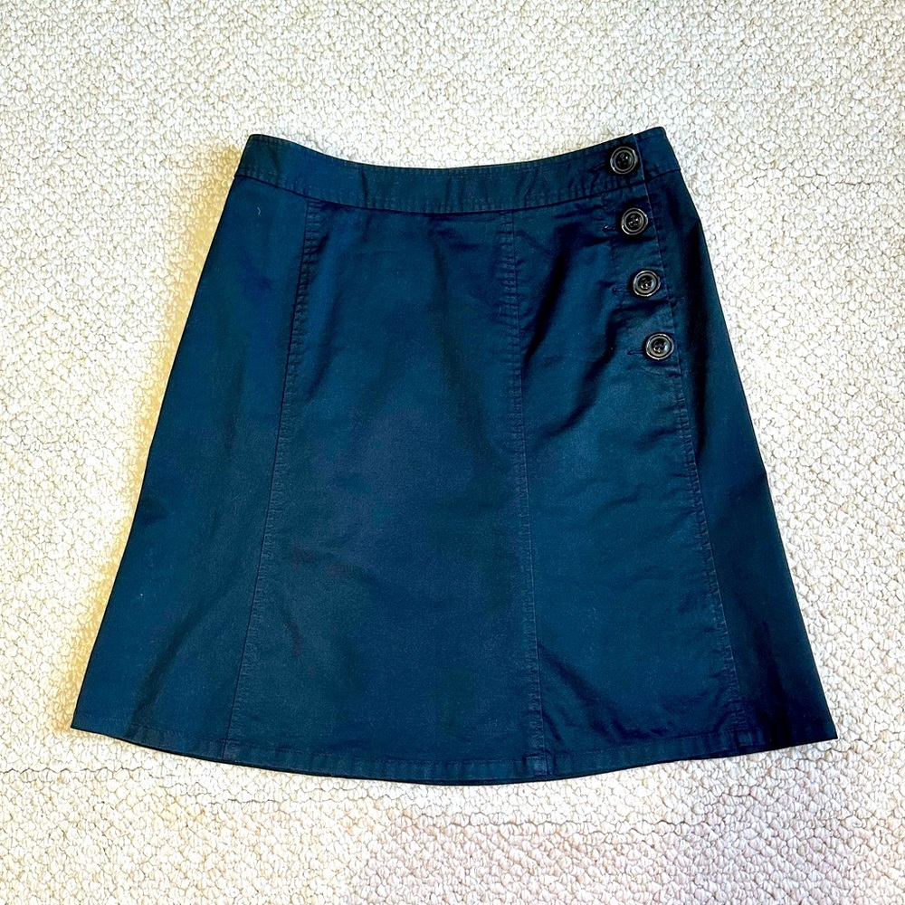 The Limited Black Stretch A-Line Skirt with Side Buttons Size 6